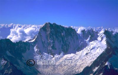 Grandes Jorasses. Alpes
Keywords: Mendikus Alpes Luis Basarrate Escalada Alpinismo